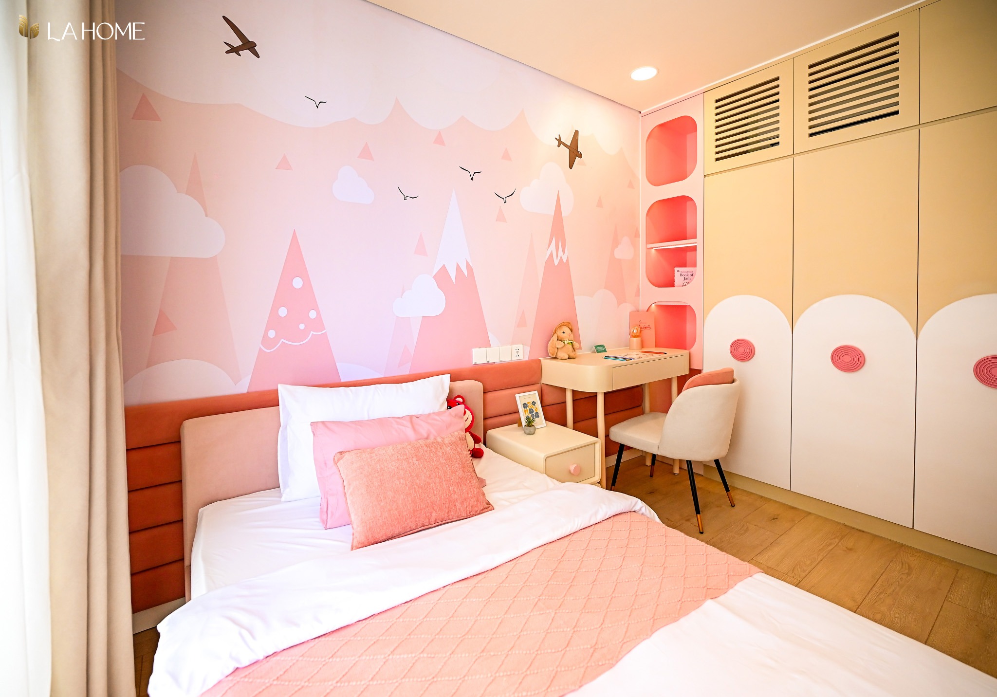 nhà mẫu Khu đô thị sinh thái LA Home Bến Lức Long An